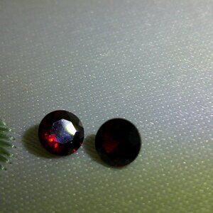 JTV pair Arizona Anthill Garnet .30 CT each (.60 ctw) 4.5mm Round New in Pkg
